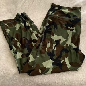 Camo Leggings- Cropped